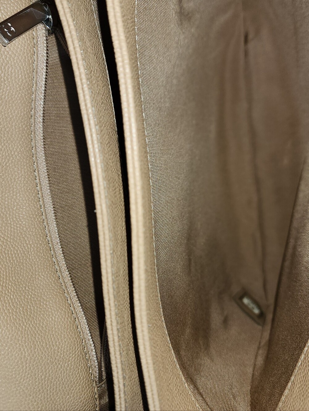 Chanel Handbag - Picture 6 of 12
